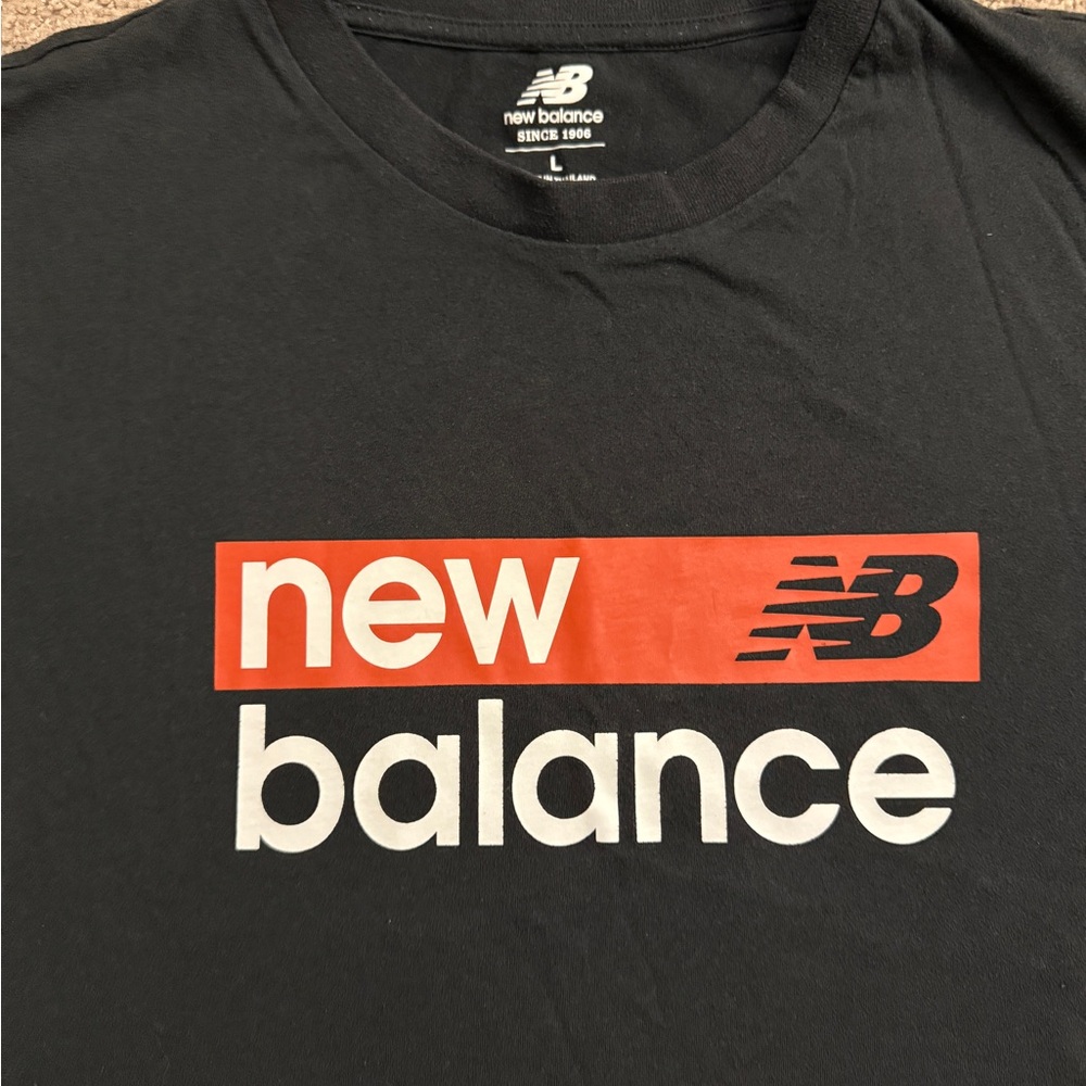 New Balance Tshirt Women size Large Black Red Logo Tee Short Sleeve Cotton Top - Picture 2 of 8